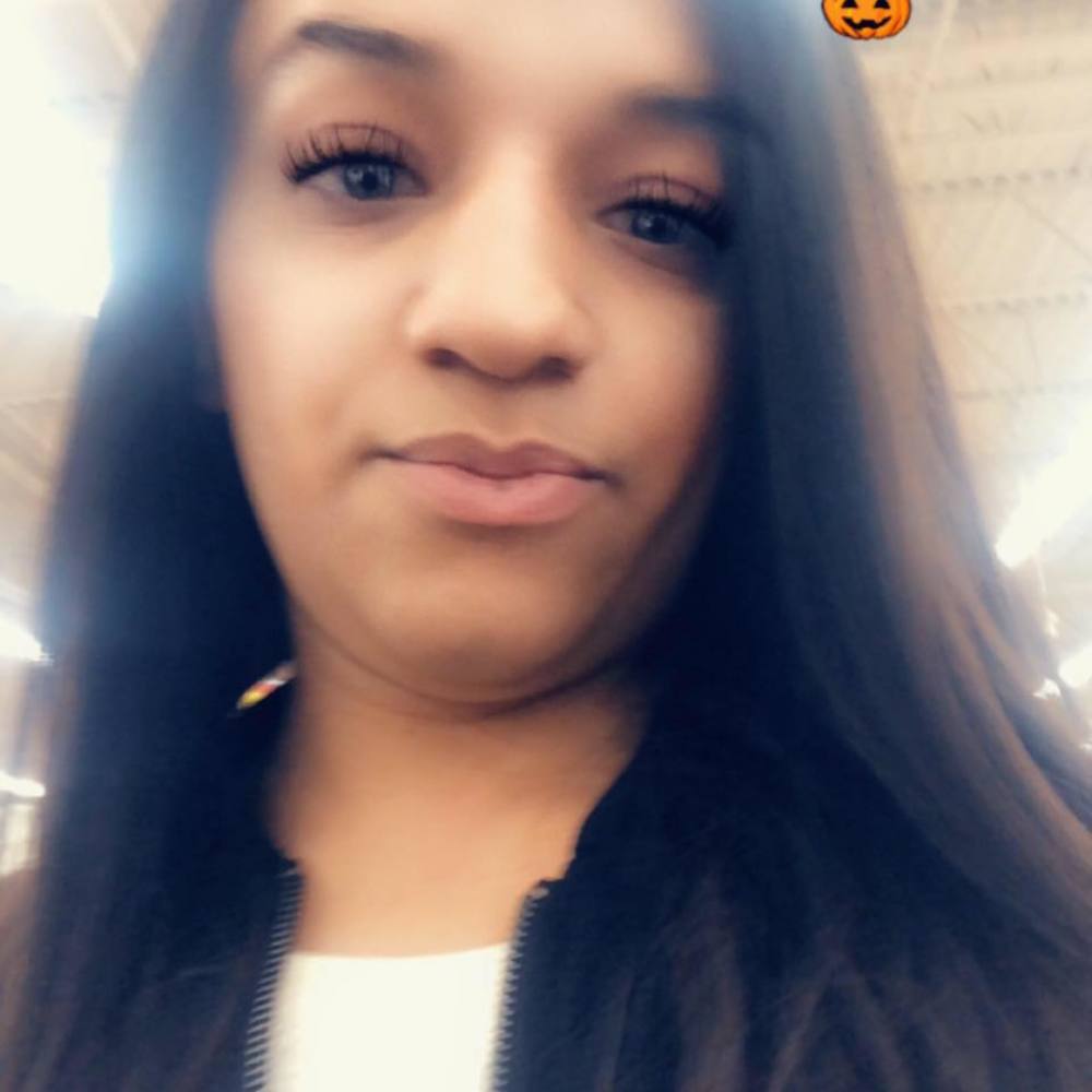 Meet your Posher, Jamila